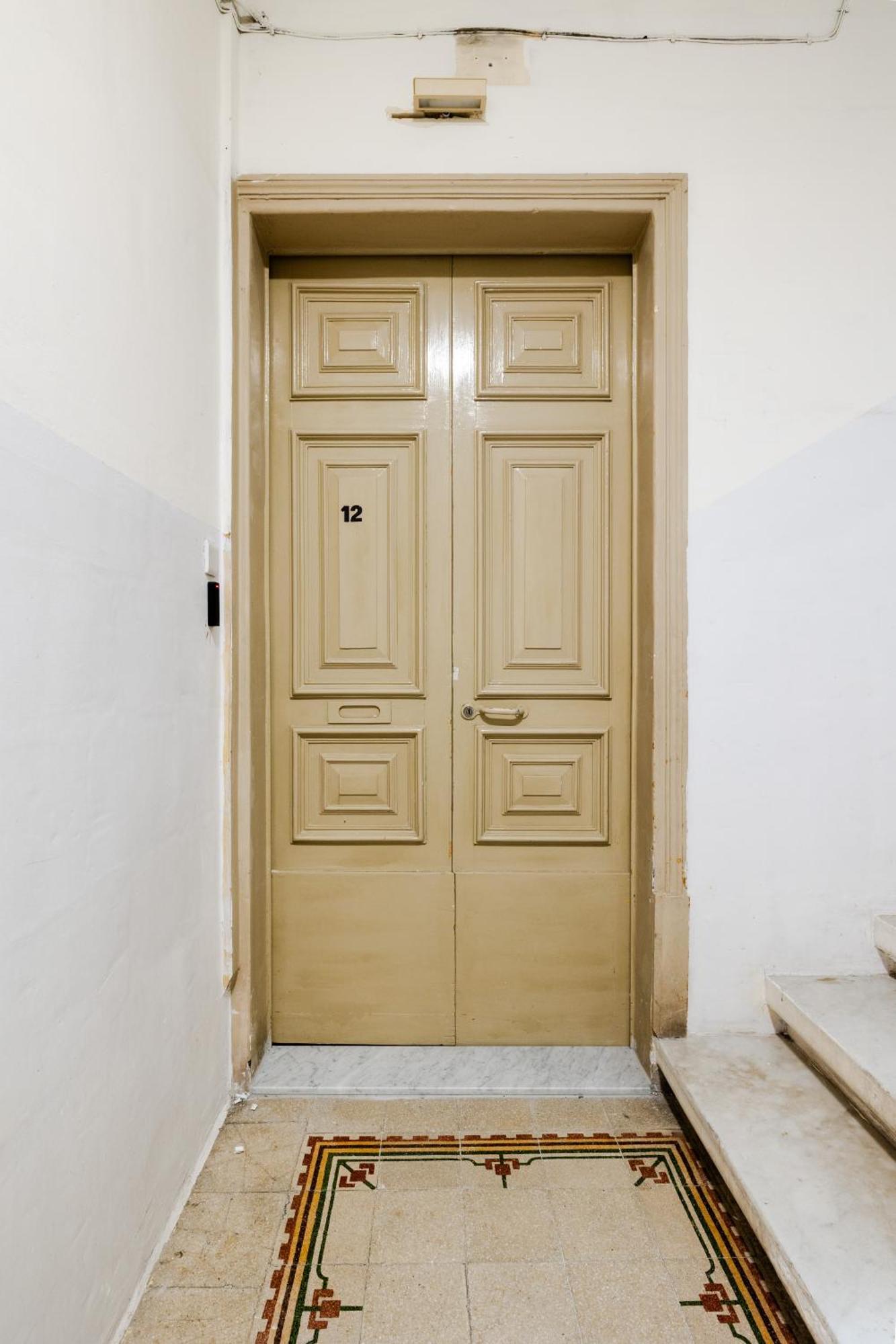 Brand New! Boutique Style Valletta